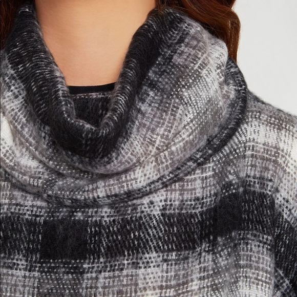 BCBGeneration Plaid Poncho - Picture 5 of 5